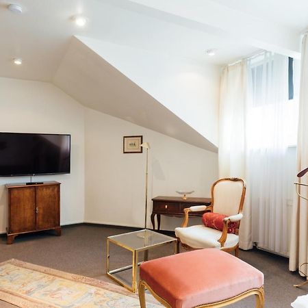 Das Kleine Hotel In Ruhiger Stadtlage Wiesbaden Eksteriør billede