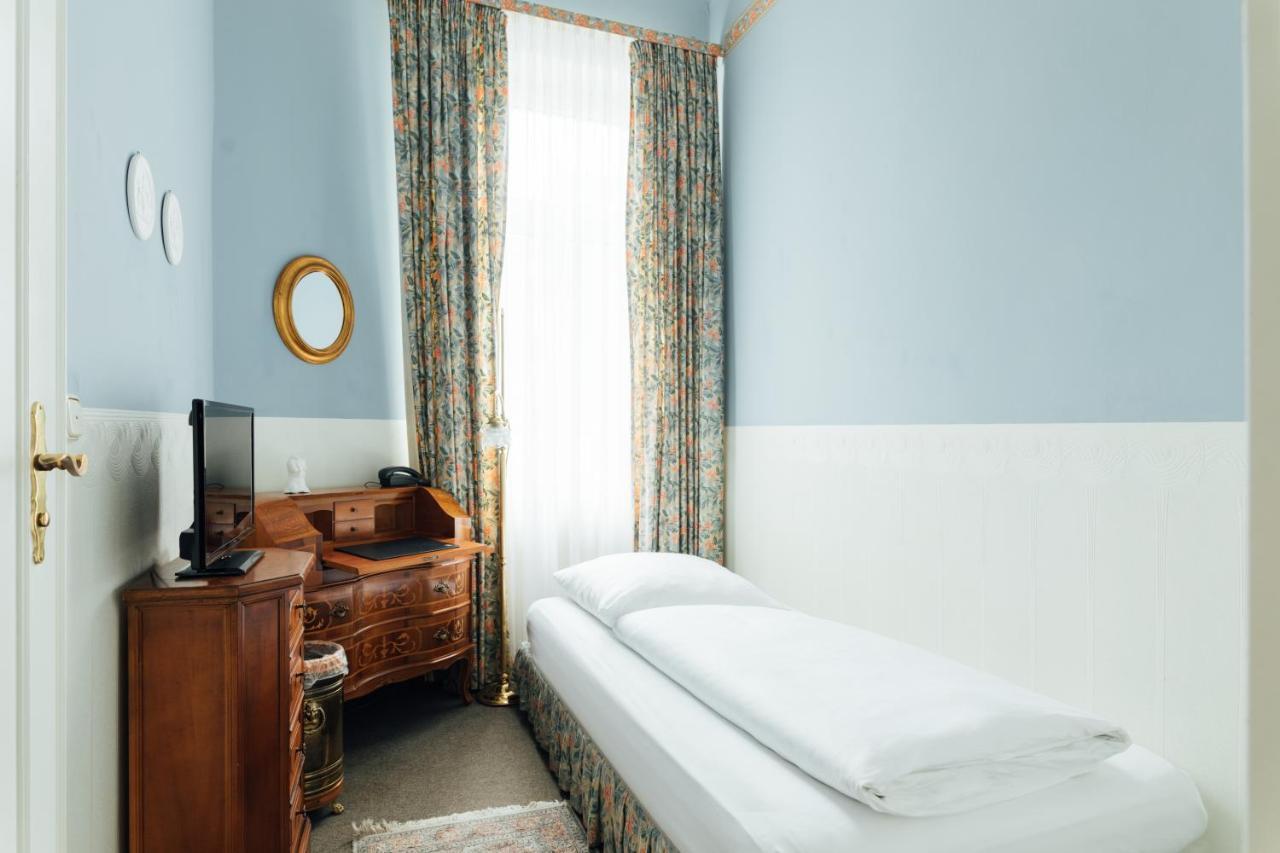Das Kleine Hotel In Ruhiger Stadtlage Wiesbaden Eksteriør billede